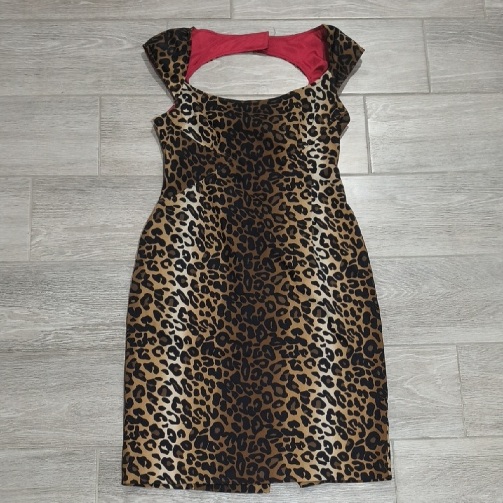 Stunning Jessica Simpson Leopard Print Bodycon Dress